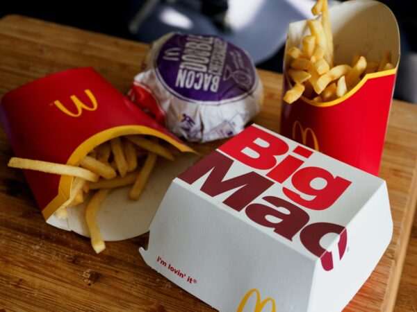 What Is The Most Unhealthiest Fast Food In The World 8 a tray of food on a table